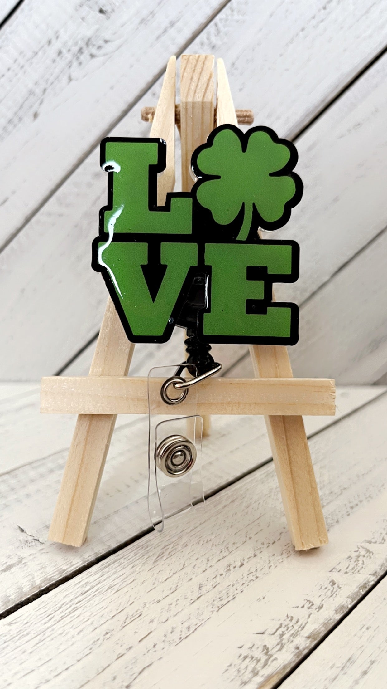 LOVE St Patrick's Day Badge Reel